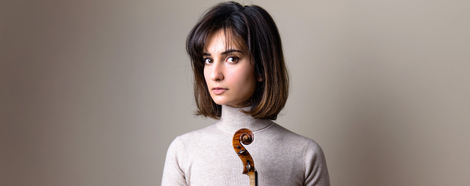 Ava Bahari